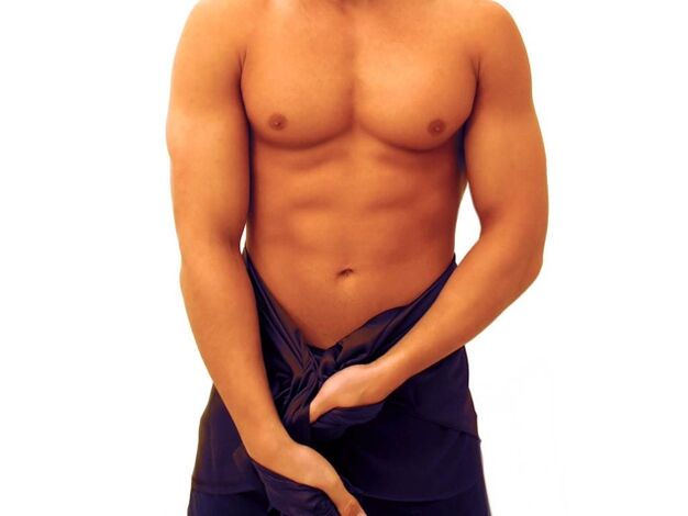 Мушкарац изводи вежбе за повећање пениса